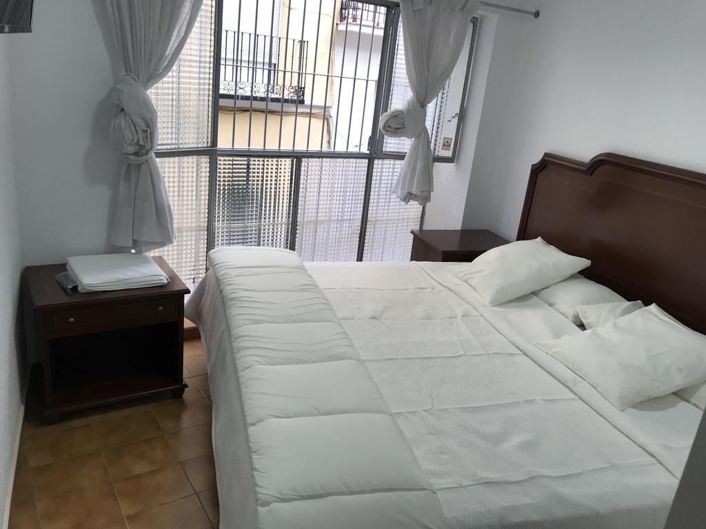 Hostal Lavapies Мадрид Екстер'єр фото