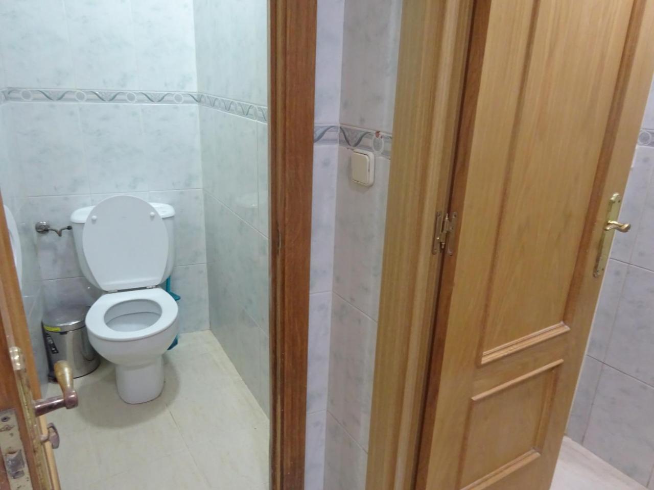 Hostal Lavapies Мадрид Екстер'єр фото