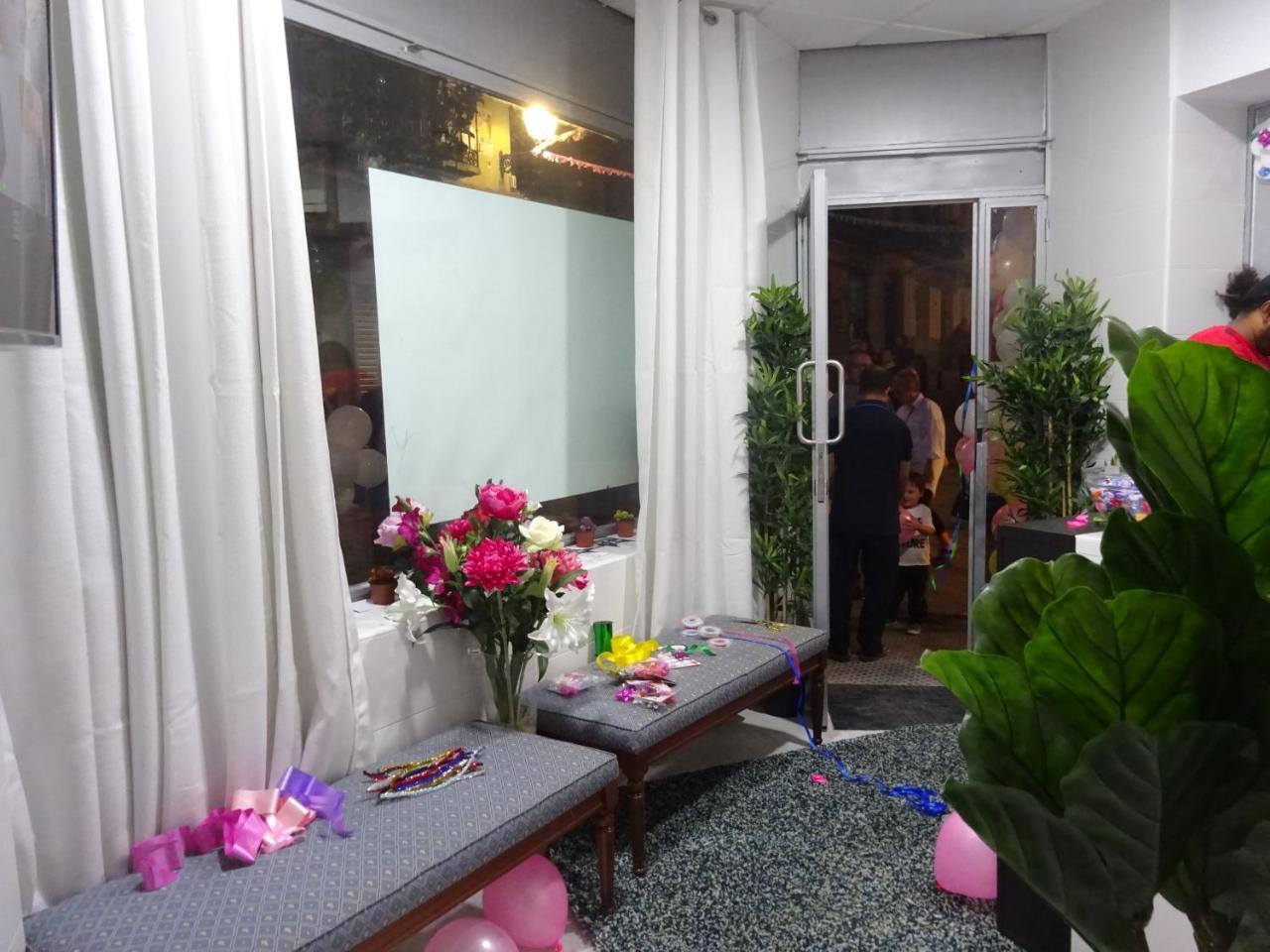 Hostal Lavapies Мадрид Екстер'єр фото