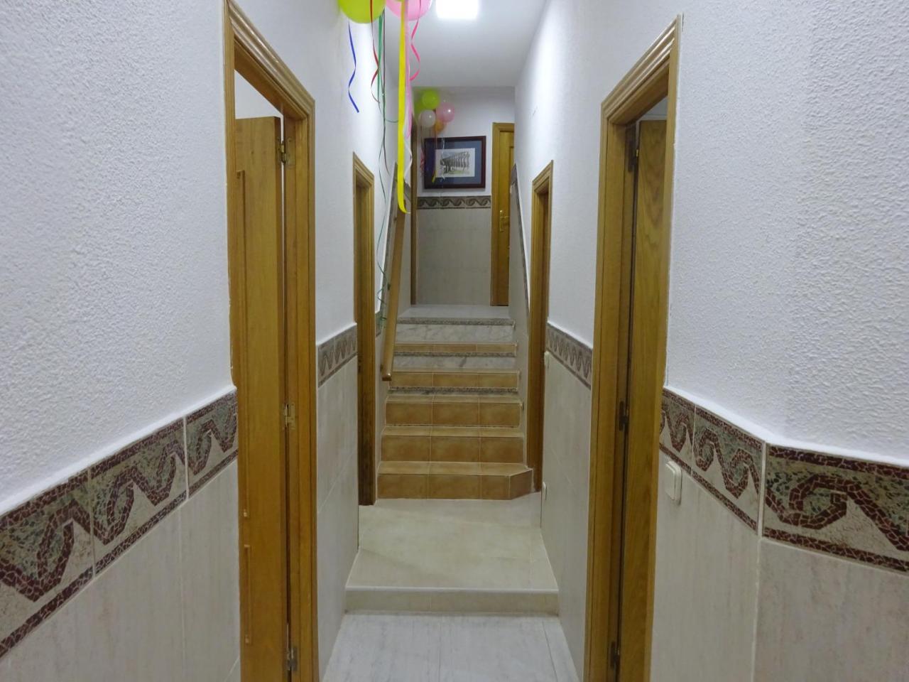 Hostal Lavapies Мадрид Екстер'єр фото
