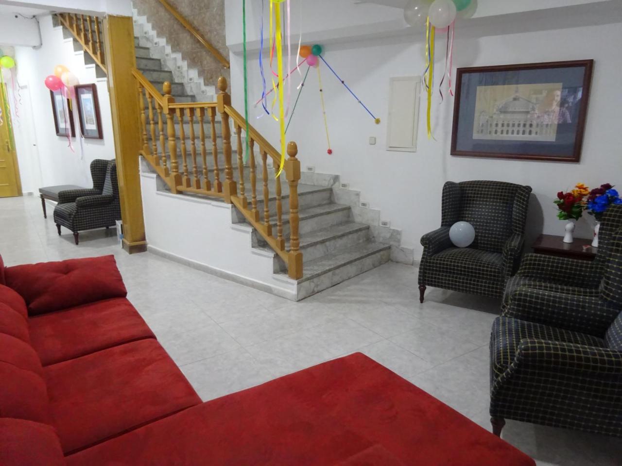Hostal Lavapies Мадрид Екстер'єр фото